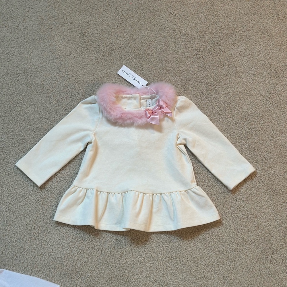 Janie and Jack NWT size 4 long sleeve faux fur collar